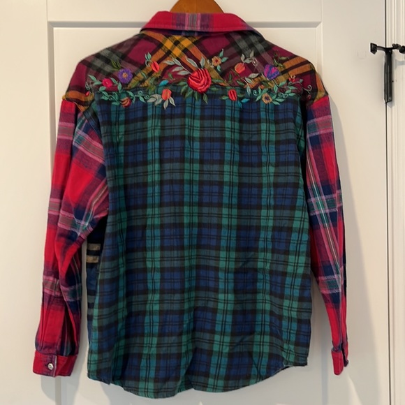 Vintage Multicolor Mixed Plaid and Embroidered Floral Button Down - Picture 4 of 6